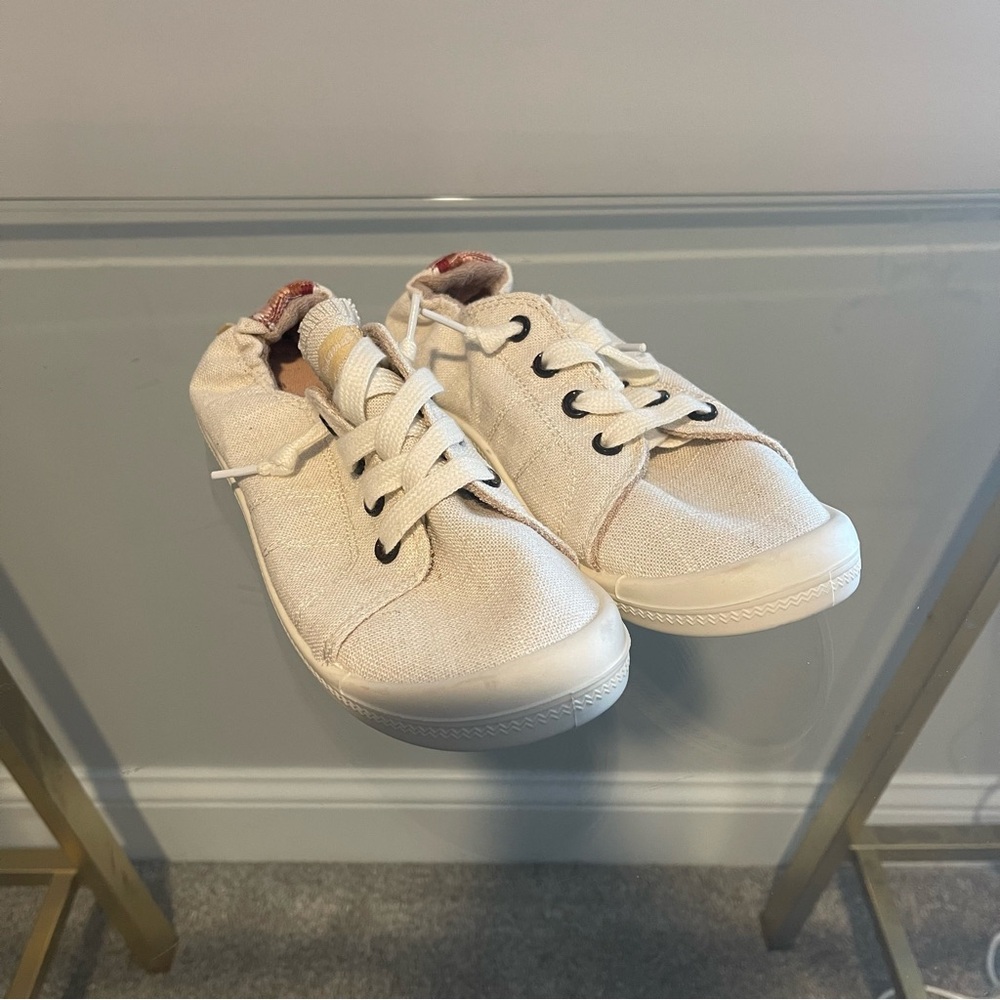 Tommy Bahama Shoes